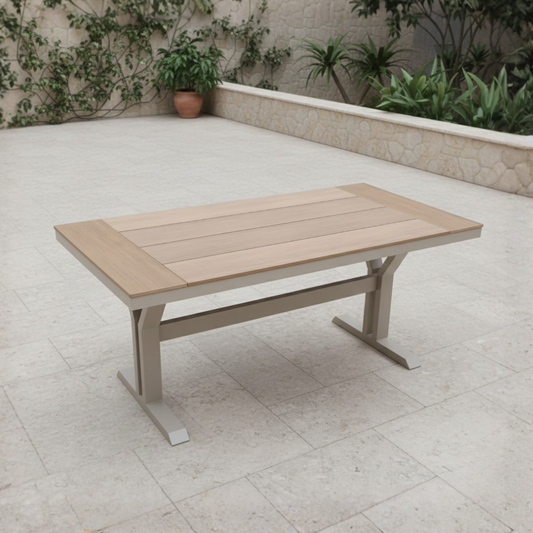 Linea Table