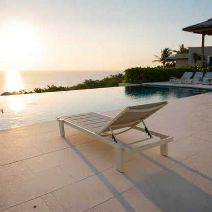 Zephyr Lounger