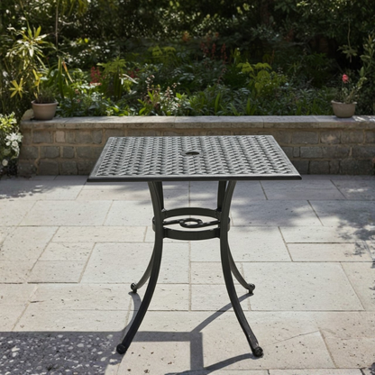 Ragner Dining Table