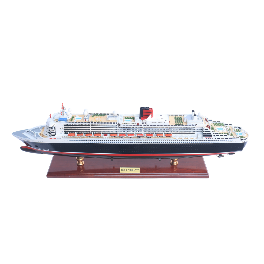 QUEEN MARY 2 PAINTED