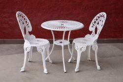 cast aluminium bistro chair set